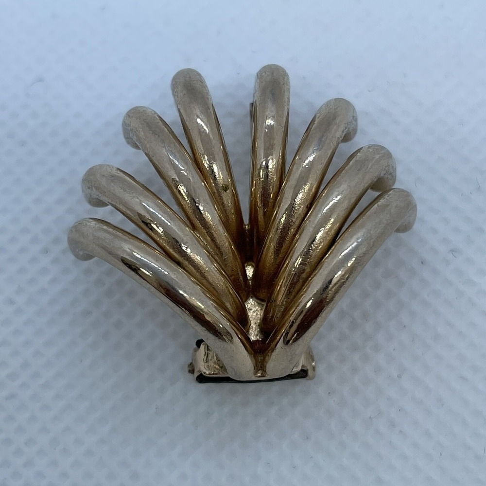 VINTAGE CORA SCARF CLIP  GOLD‎ TONE COSTUME JEWELRY Palm
